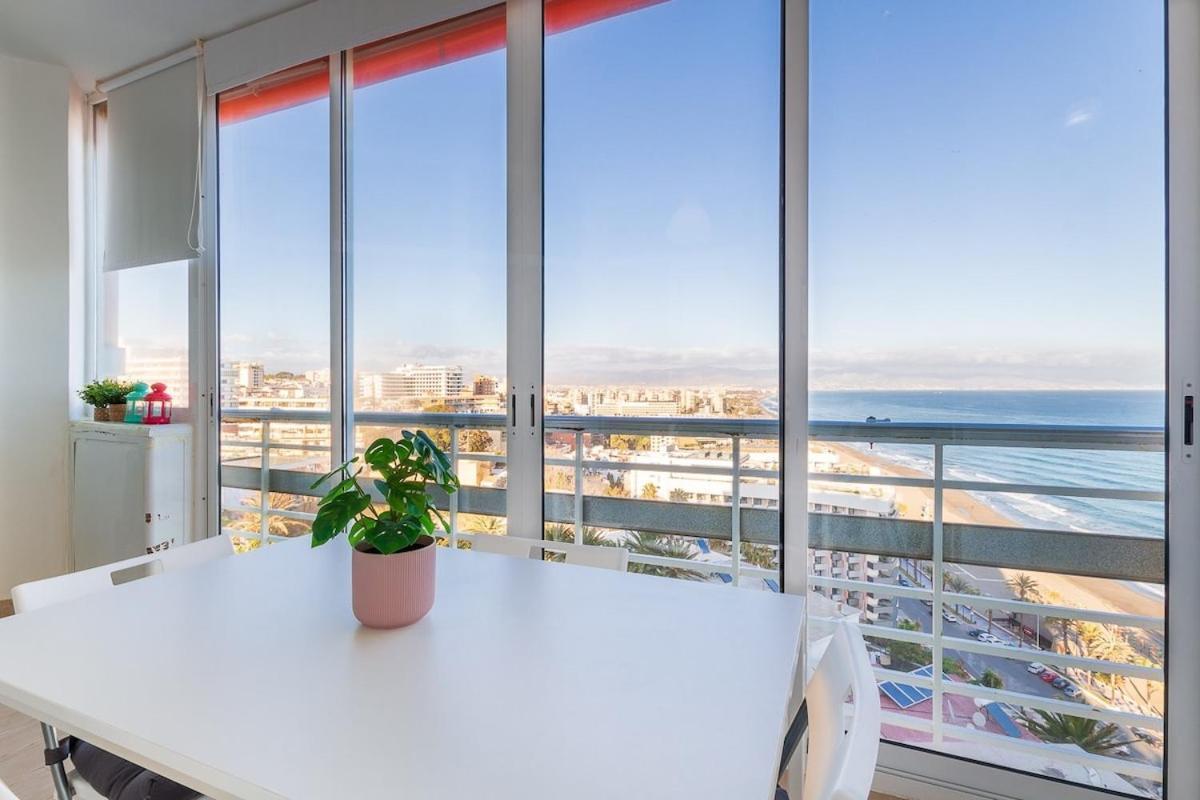 ¡Magnificas Vistas Al Mar! Piscina Y Wifi Gratis Διαμέρισμα Τορρεμολίνος Εξωτερικό φωτογραφία